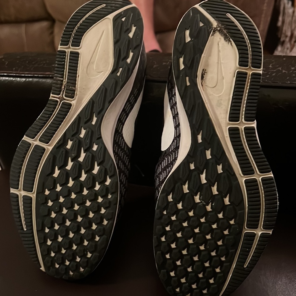 Nike Pegasus 35 Sneakers - Picture 3 of 6